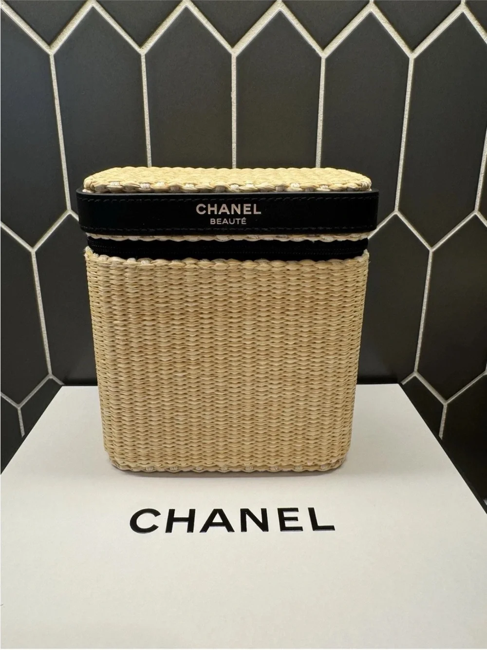 CHANEL Straw Cosmetic Case in Natural and Black